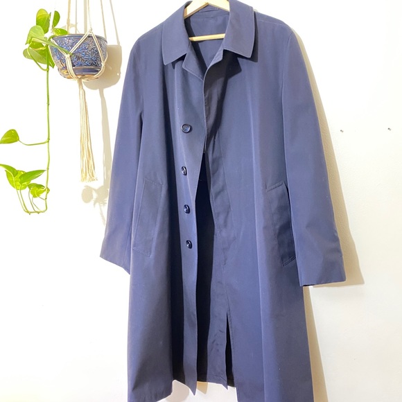 London Fog Trench Coat - Picture 3 of 8